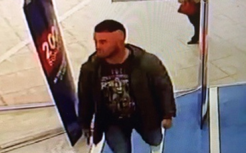 В Саранске полицейские ищут молодого человека, который украл спортивные штаны