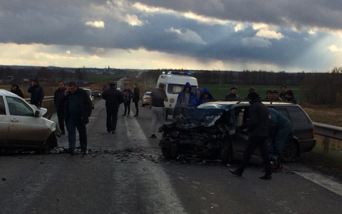В Мордовии столкнулись два автомобиля: четверо погибли