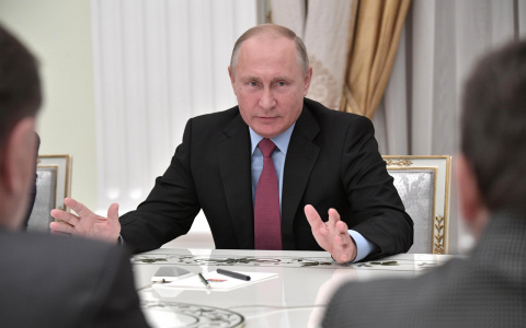 Новости России: Президент сохранил льготы по прежним пенсионным нормам