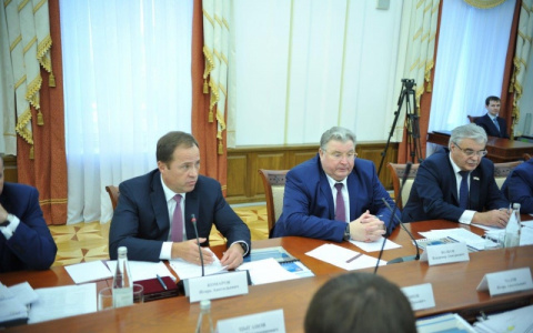 В Саранске под председательством полномочного представителя Президента РФ в ПФО обсудили вопросы реализации нацпроектов