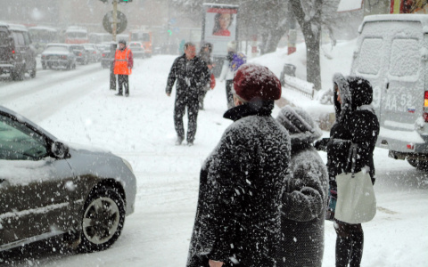 Метель и сильный ветер: в Мордовии сохраняется оперативное предупреждение