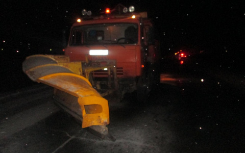 В Саранске легковушка выехала на «встречку» и врезалась в «КАМАЗ»