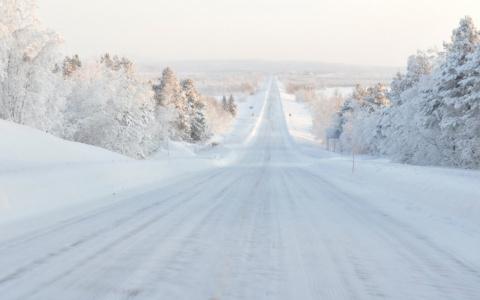 Как ездить в гололед: советы автомобилистам от МЧС Мордовии