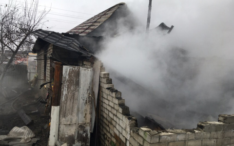 В Мордовии при пожаре погибла супружеская пара: появились фото с места происшествия