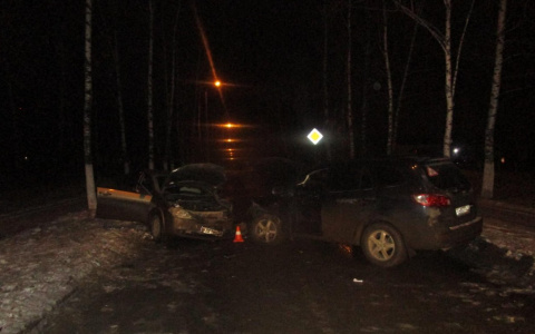 В Саранске столкнулись две иномарки