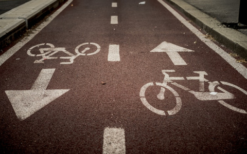 В России ввели новые дорожные знаки и разметку