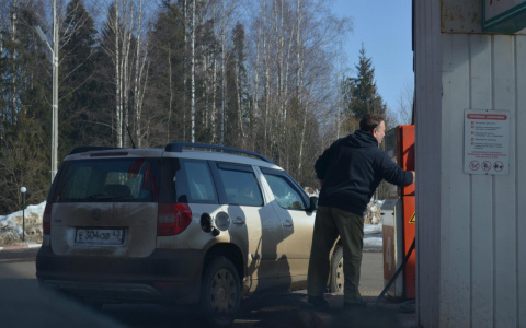 Россиян предупредили о новом повышении цен на бензин 