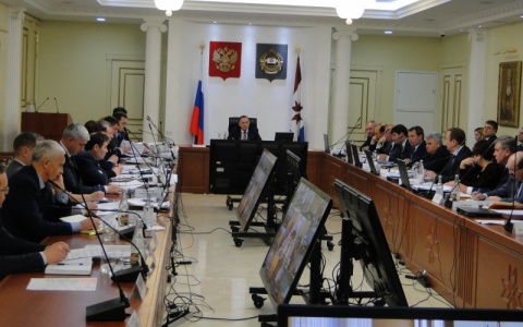 В Мордовии обсудили меры по повышению уровня заработной платы