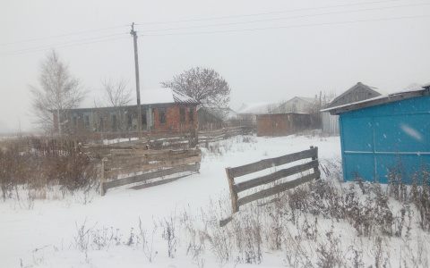 Житель Мордовии изнасиловал в заброшенном доме 14-летнюю девочку