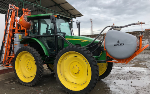 Супруги из Саранска остались без денег, покупая трактор через интернет