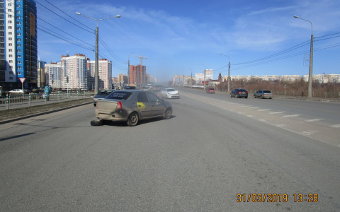 Две иномарки столкнулись в Саранске: пострадала девушка