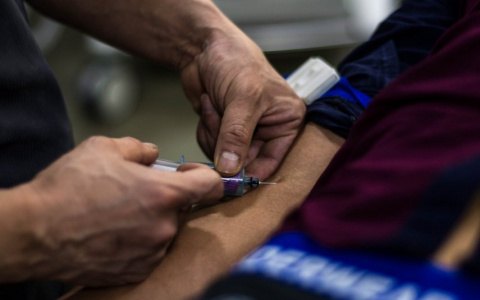 Минздрав призвал наказывать за призывы к отказу от прививок