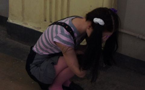 Ремень и провод от кипятильника: в Мордовии нерадивая мать несколько лет избивала свою дочь