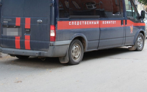 В Саранске менеджера насмерть придавило металлическим баком