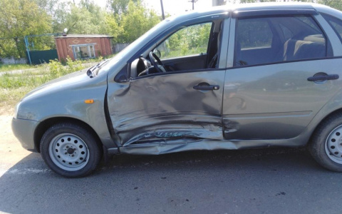 «Калина» и «Hyundai» столкнулись на трассе в Мордовии: пострадали три женщины