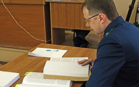 Жительница Саранска попала под суд за сожжение российского флага