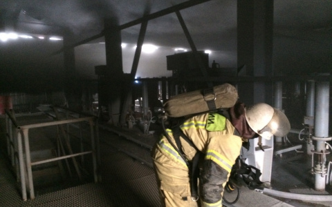 На территории «Мордовцемента» произошел пожар