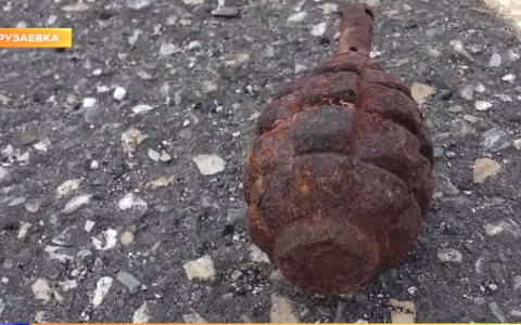 В Мордовии возле жилого дома найдена граната