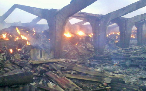 Крупный пожар в Мордовии: сгорел склад с сеном (фото)