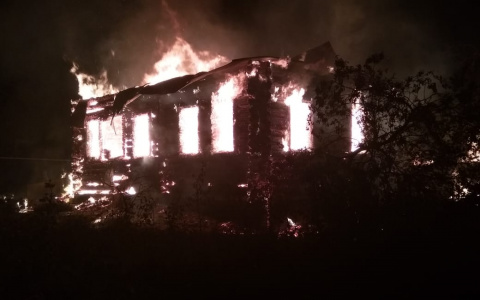 В Мордовии при пожаре в жилом доме погиб человек