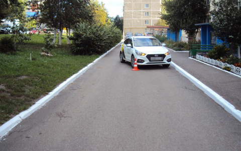 В Саранске десятилетний мальчик попал под колеса такси