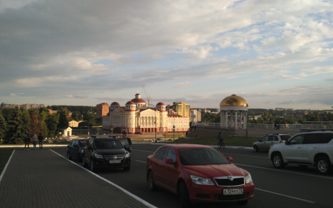 В центре Саранска временно ограничат движение транспорта