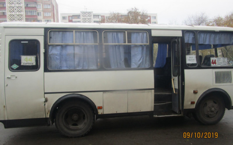 Жительнице Саранска потребовалась помощь врачей после падения в автобусе