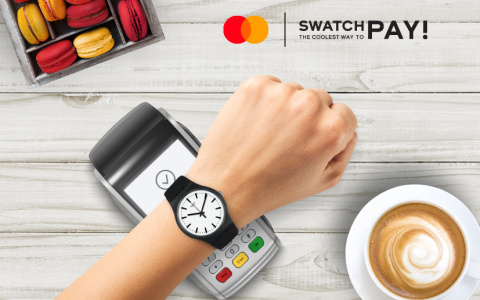 Держатели карт Mastercard Россельхозбанка получили возможность оплачивать покупки в одно касание часами Swatch