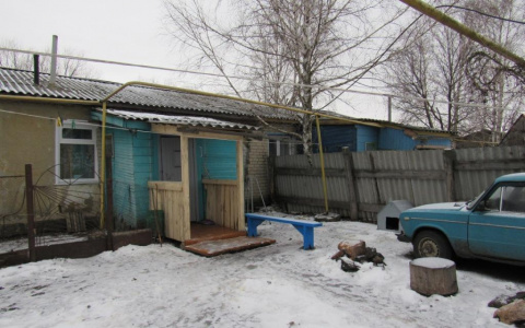 Житель Мордовии украл у соседки, хоронившей супруга, деньги и пять бутылок водки