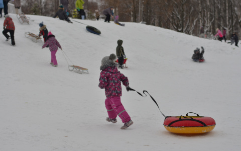 Забавы с риском: жителей Саранска предупреждают об опасных горках