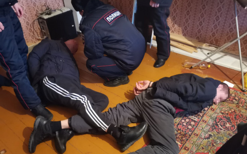 Угрожая ножом, украл золотое кольцо: в Саранске задержали грабителя