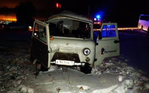 Появились фото с места ДТП в Мордовии, где автобус протаранил УАЗ