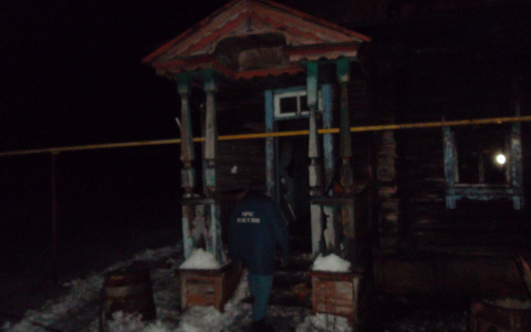 МЧС Мордовии опубликовало фото с места смертельного пожара в Протасово