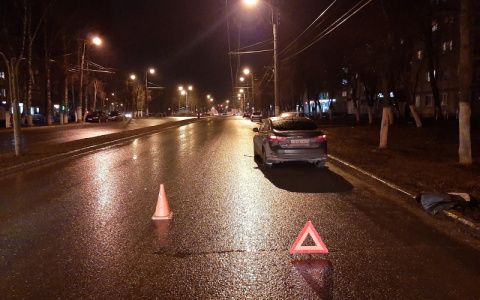 В Саранске молодой водитель иномарки сбил девушку