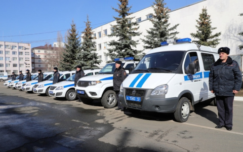 Полиция Мордовии получила 60 новых автомобилей