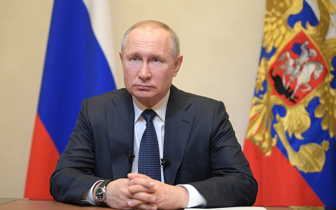 Владимир Путин объявил нерабочими все дни до конца апреля