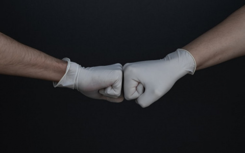 Жителям Мордовии могут запретить выходить из дома без перчаток