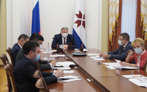Глава Мордовии провел видеоконференцию с руководителями предприятий: основные темы