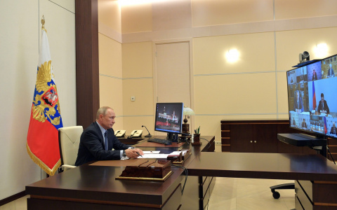 Владимир Путин отменил режим нерабочих дней