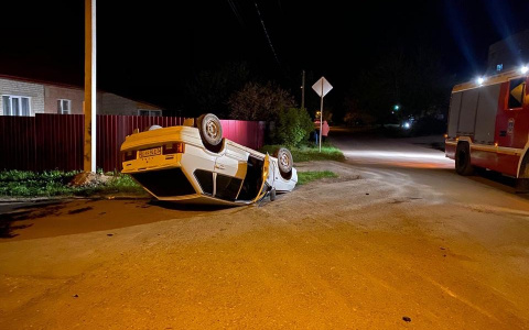 Водитель-лихач перевернул легковушку в Мордовии