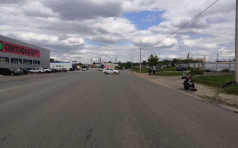 Автоледи на «Гранте» протаранила мотоцикл в Саранске: пострадали двое