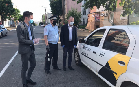 Таксисты Саранска нарушают санитарные нормы