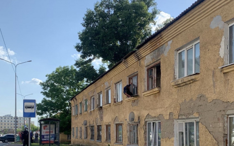 Неадекватный житель Саранска бил окна и кидал осколки в прохожих