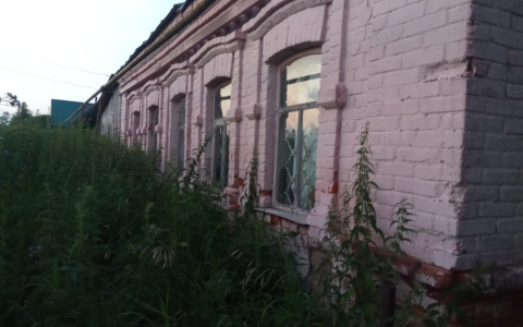 Приставы за долги арестовали дом у жителя Мордовии