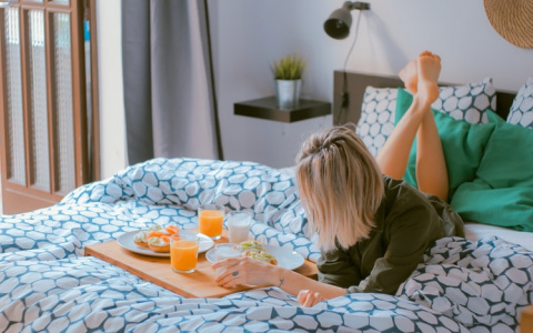 Необычные встречи у Весов, а Рыбам нужно отдохнуть: гороскоп на 23 июля для всех знаков