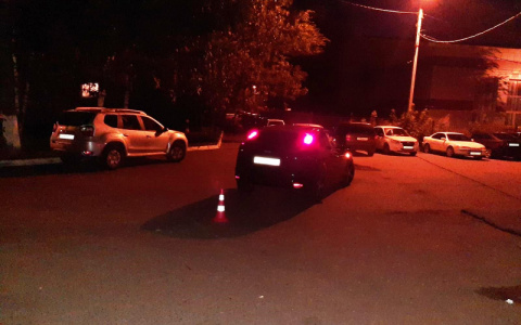 В Саранске молодой водитель легковушки, сдавая задним ходом, сбил дедушку