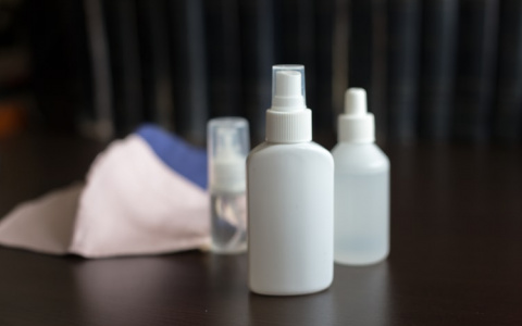 Школам запретили собирать деньги с родителей на антисептики