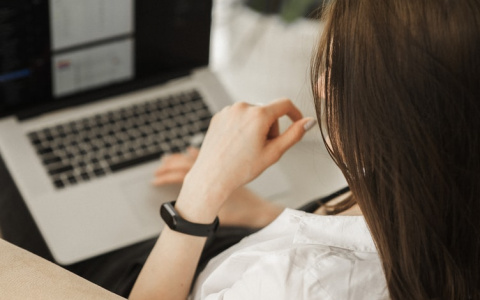 Овнам нужно беречь нервы, а Рыб ждут денежные поступления: гороскоп на 29 августа для всех знаков