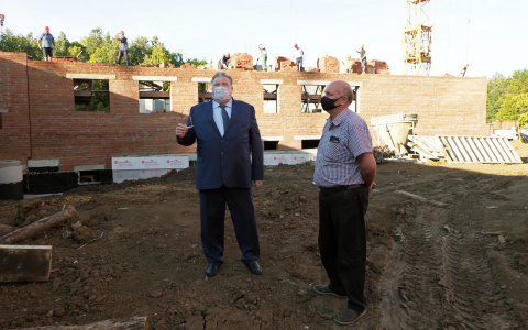 В Саранске продолжается строительство хирургического корпуса детской республиканской больницы