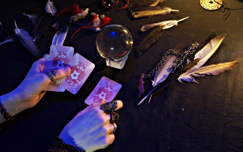 Пенсионерка из Саранска купила у мошенников «чудодейственный» амулет за 300 тысяч рублей